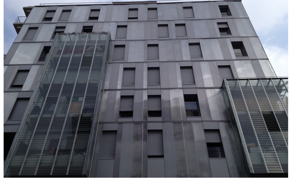 Global Vision, Local Focus, And The Performance Of A Ventilated Façade